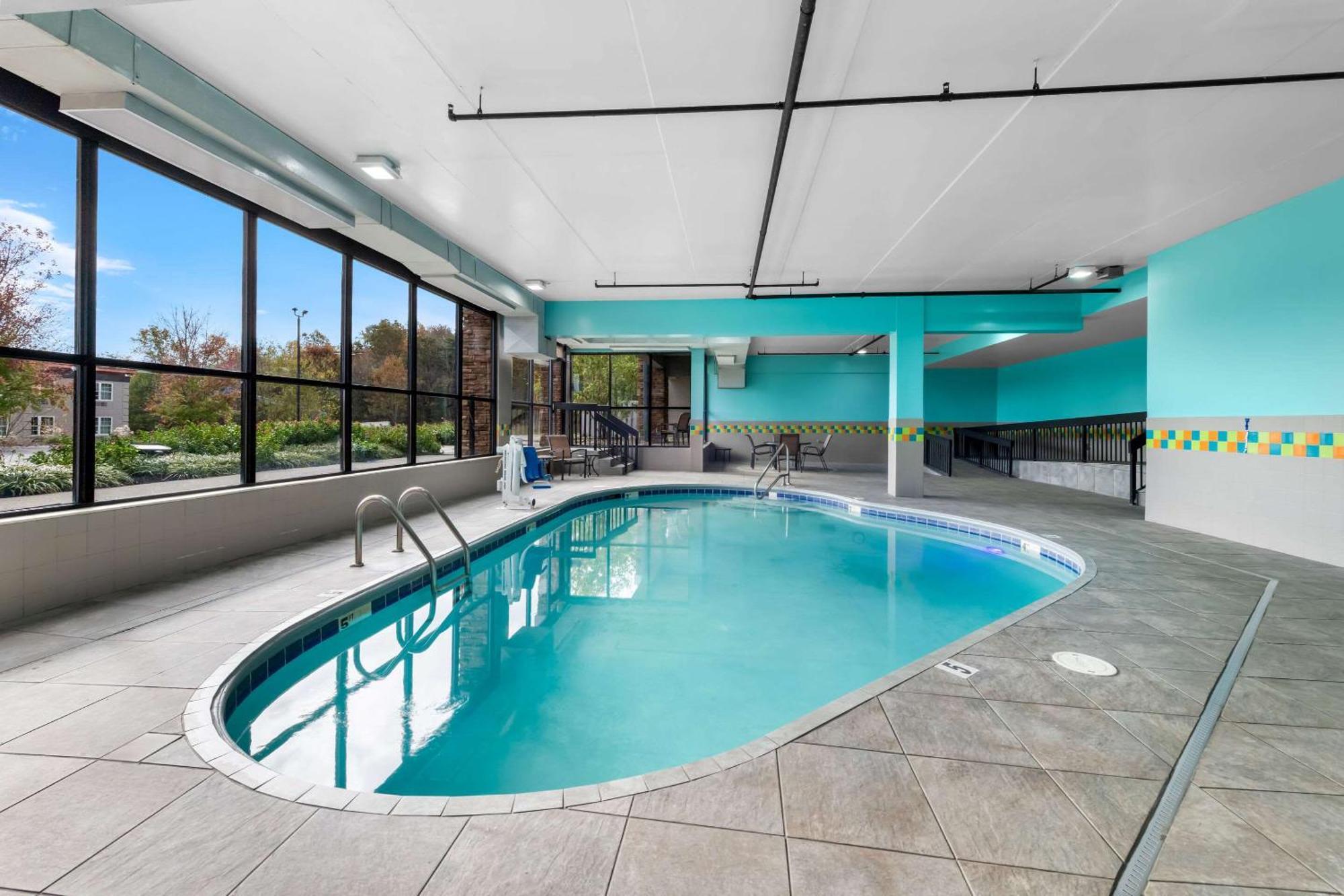 Comfort Suites Knoxville West - Farragut Exterior photo