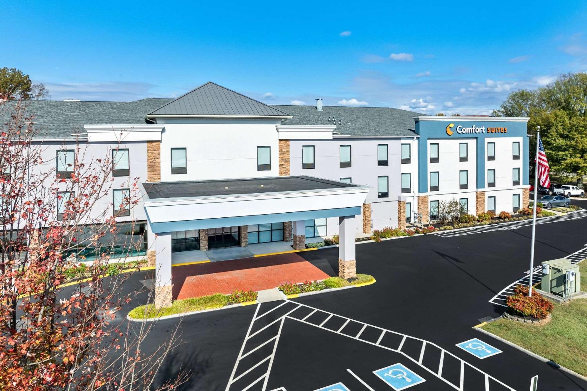 Comfort Suites Knoxville West - Farragut Exterior photo