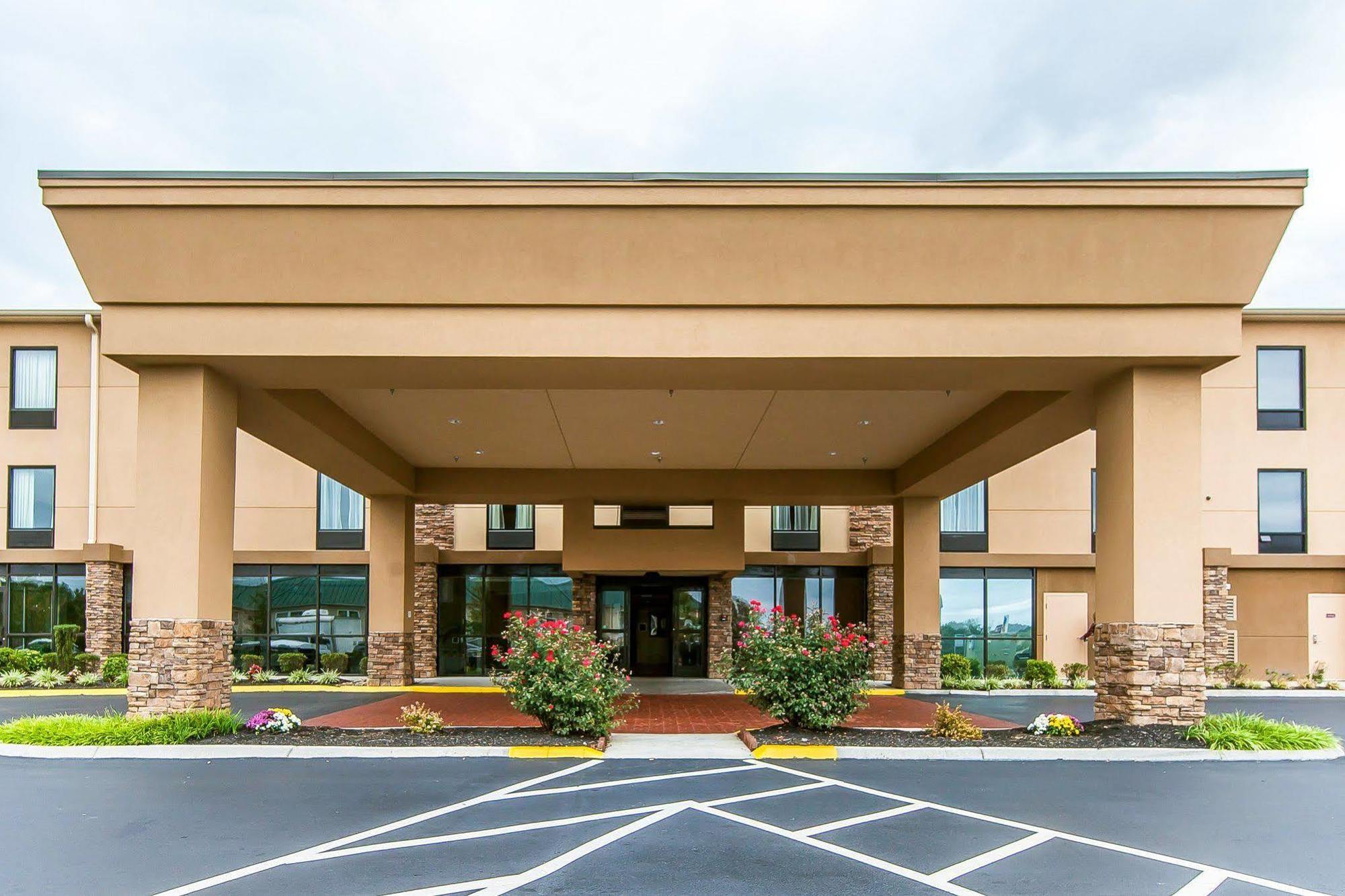 Comfort Suites Knoxville West - Farragut Exterior photo